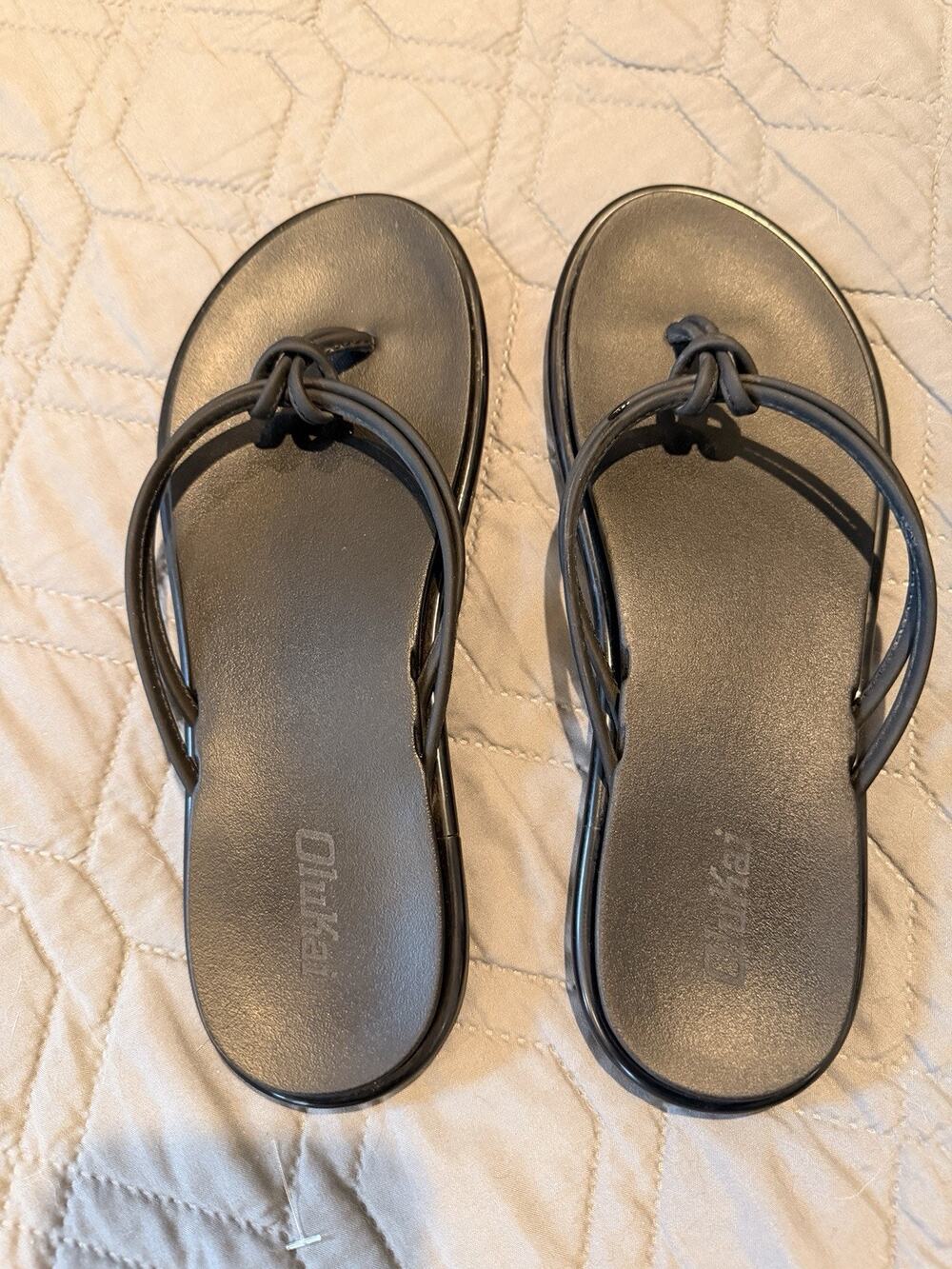Women’s Black Olukai “AKA” Knotted Leather Thong Sandel Beach/Pool Size 7.5